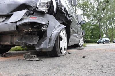 Reda: Zatrzymał się na słupie