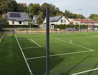 Miasto rozwija infrastrukturę sportową. Powstają nowe boiska i bieżnia