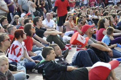 Mecz Hiszpania-Włochy. Tłumy w Fan Zone