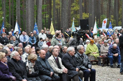 Piaśnica: Oddali hołd ofiarom zbrodni