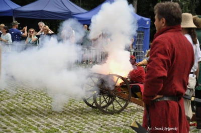 Rekonstrukcja historyczna 2016. Atak na taborowy wóz kupiecki fot. Leszek Spigarski
