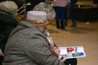 Wernisaż wystawy fotograficznej Nadmorskiej Grupy Fotograficznej