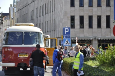 Zabytkowe autobusy na gdańskich ulicach