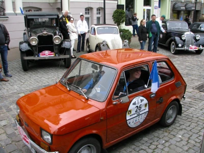 III Runda Mistrzostw Polski Pojazdów Zabytkowych 2015 fot. Leszek Spigarski