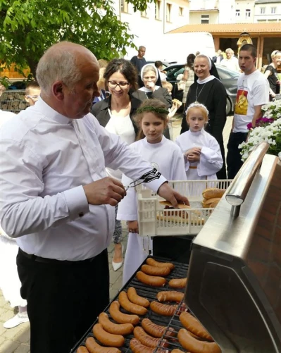 Boże Ciało 2017. Uroczystośc w parafii pw. Trójcy Świętej w Wejherowie. Fot. Leszek Spigarski