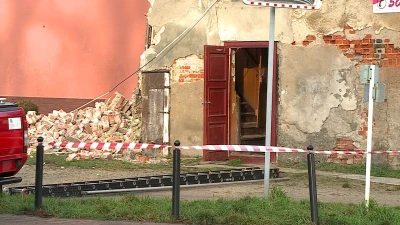 Runęła ściana kamienicy w Wejherowie