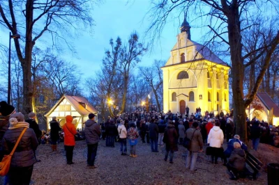 Wielki Post 2016 - Pierwsza Droga Krzyżowa na Kalwarii Wejherowskiej. fot. Leszek Spigarski
