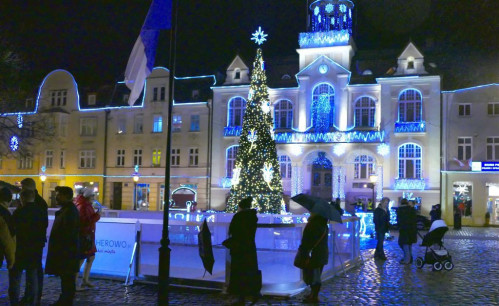 Wejherowo: Lodowisko, karuzela i jarmark (fot. Leszek Spigarski)