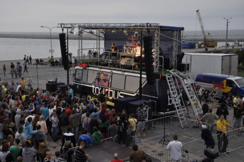 Koncert na Red Bull X-Fighters