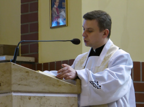 Święcenie potraw świątecznych w kościele pw. Wniebowzięcia N.P. Marii w Bolszewie