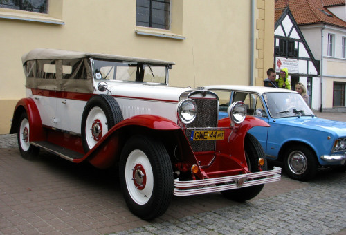 III Runda Mistrzostw Polski Pojazdów Zabytkowych 2015 fot. Leszek Spigarski