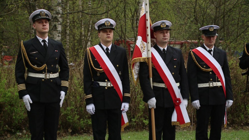 Dzień Zwycięstwa na cmentarzu w Łężycach