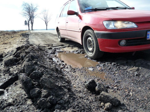 Dziura na dziurze z Szemud do Donimierza