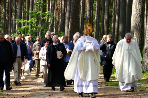 Uroczystość Najświętszego Ciała i Krwi Chrystusa w Lesie Piaśnickim