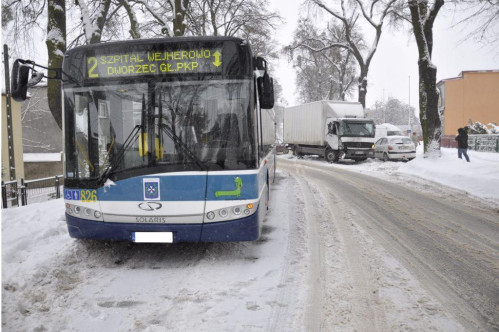 Wejherowo – zderzenie autobusu z ciężarówką