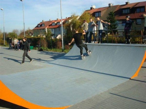 Skate Park w Redzie już otwarty!