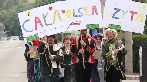 Ulicami Wejherowa przeszła parada postaci bajkowych