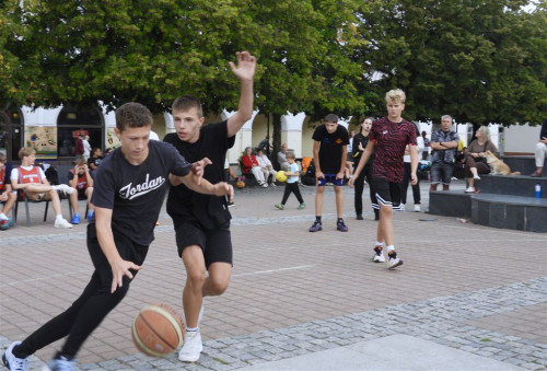 Streetball na Placu Jakuba Wejhera