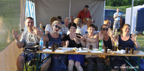 Dzień Sąsiada - piknik rodzinny na Osiedlu Sucharskiego (fot. Leszek Spigarski)