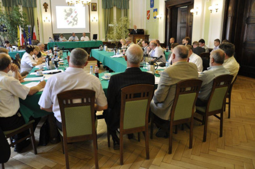 Jednogłośne absolutorium dla Józefa Reszke