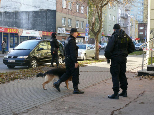 Gdynia - Napad na kantor - policyjne ćwiczenia
