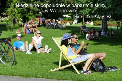 Niedzielne popołudnie w parku miejskim w Wejherowie