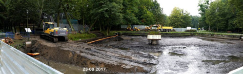 Remont łabędziego stawu w Parku Miejskim, 2017, fot. Leszek Spigarski
