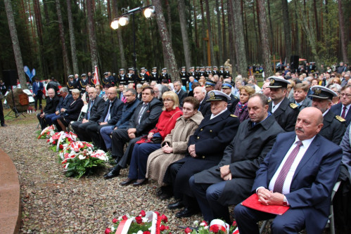 Setki osób na obchodach piaśnickich fot. Wiesława Waldowska
