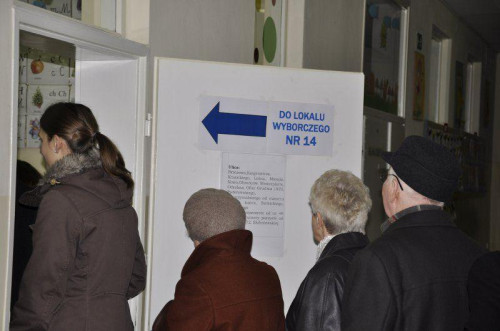Wejherowo. Obwodowa Komisja Wyborcza nr 13 i 14