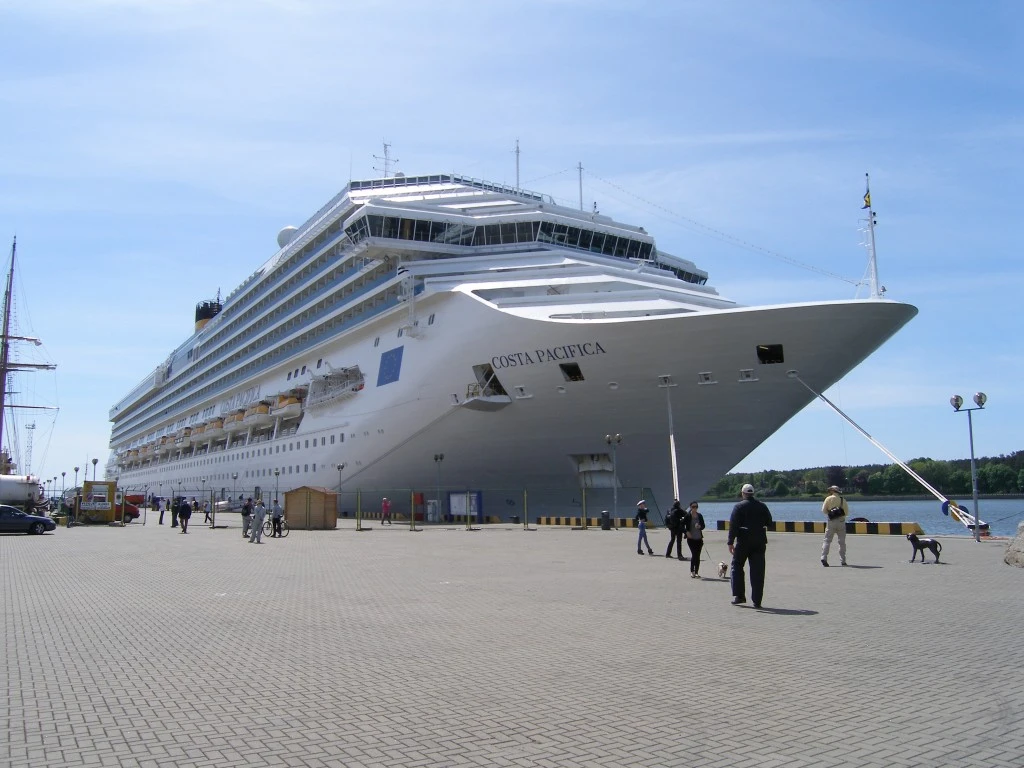 Costa Pacifica w gdyńskim porcie
