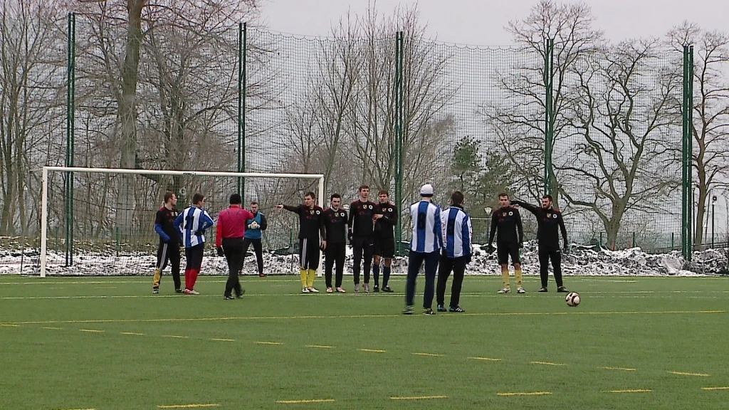 Gryf Orlex wygrywa pierwszy sparing