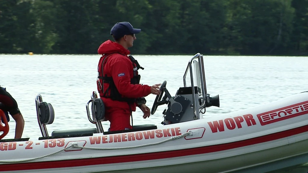 Bezpiecznie nad wodą. Pokazy WOPR w Bieszkowicach