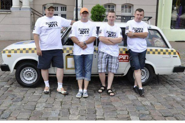 Złombol 2011: Załoga TkChopinTTM  jest już w Szkocji