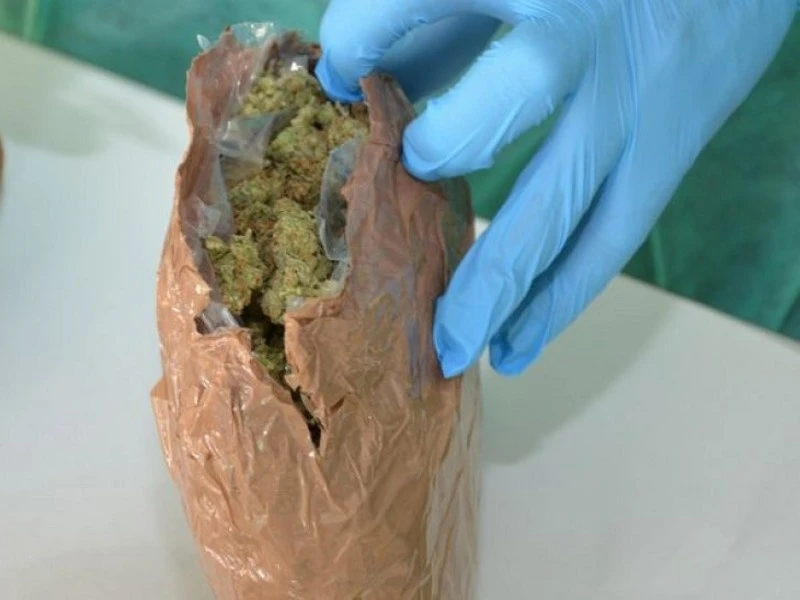 9 kilogramów marihuany w garażu