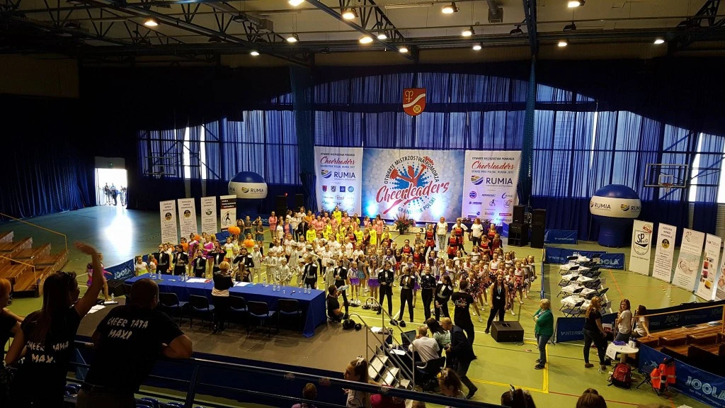 Źródło: https://www.facebook.com/PSCheerleaders