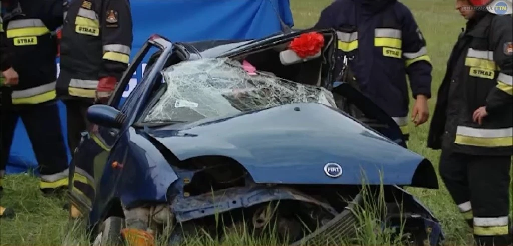 Wypadek na trasie Luzino-Rosochy. Dwie osoby nie żyją