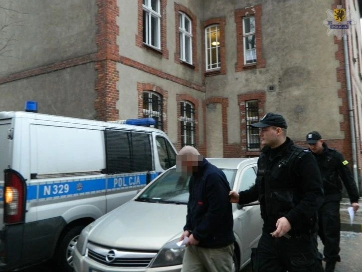 Nożownik z Kielna już za kratkami