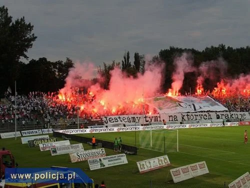 Pseudokibice z  pomorskiego, dolnośląskiego i śląskiego zatrzymani po meczu Arki z Zagłębiem