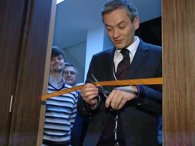 Biedroń otworzył biuro poselskie w Gdyni