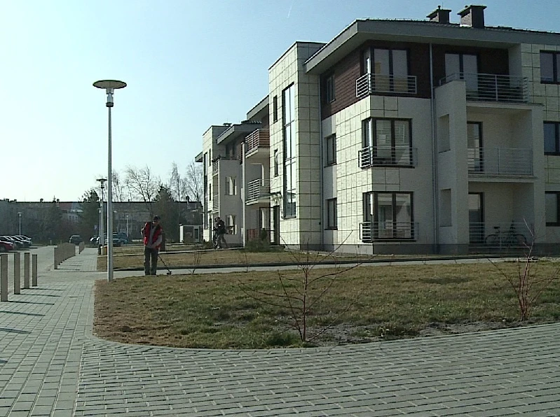 Włamywacze bogacą się na redzkim osiedlu
