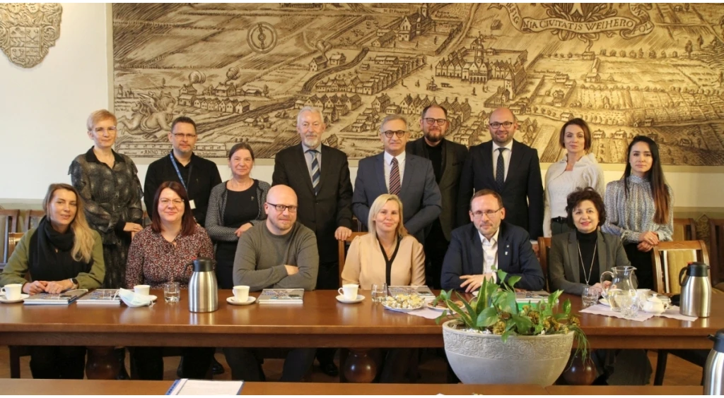 Uczestnicy zebrania założycielskiego Spółdzielni Socjalnej KOMPAS/ Fot. UM Wejherowo