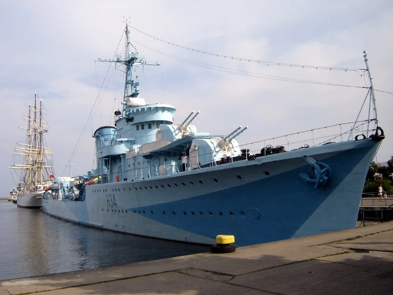 ORP Błyskawica wrócił na skwer Kościuszki