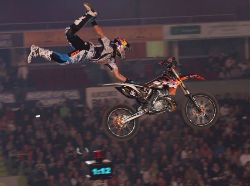 fot.NIGHToftheJUMPs.com