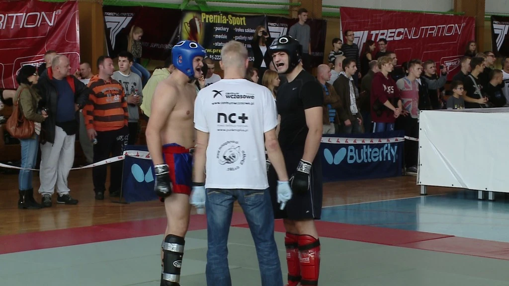 Siła mięśni czy technika, zawody MMA w Pucku