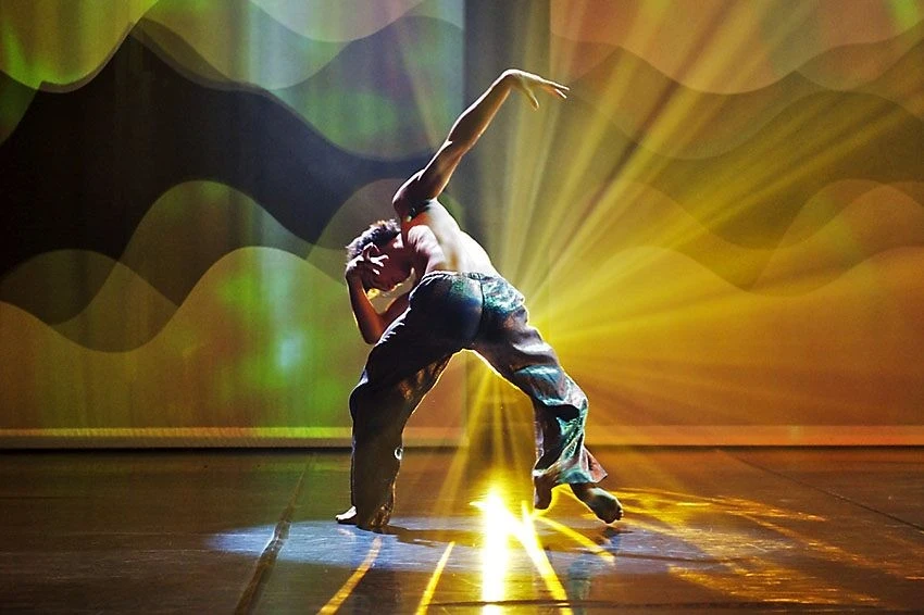 www.youngdancers.tv