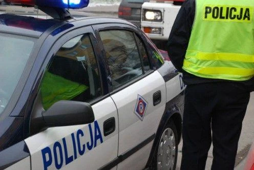 Władysławowo: 15-latek włamał sie do autobusu