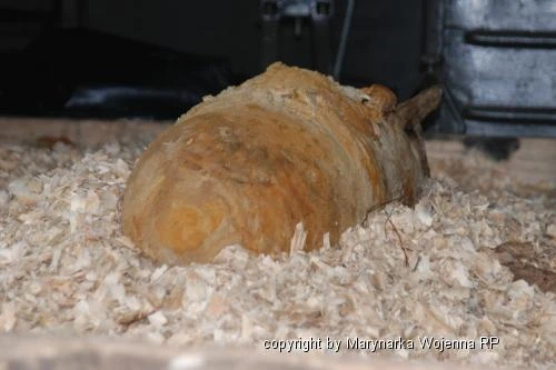 Znaleziono bombę w piwnicy