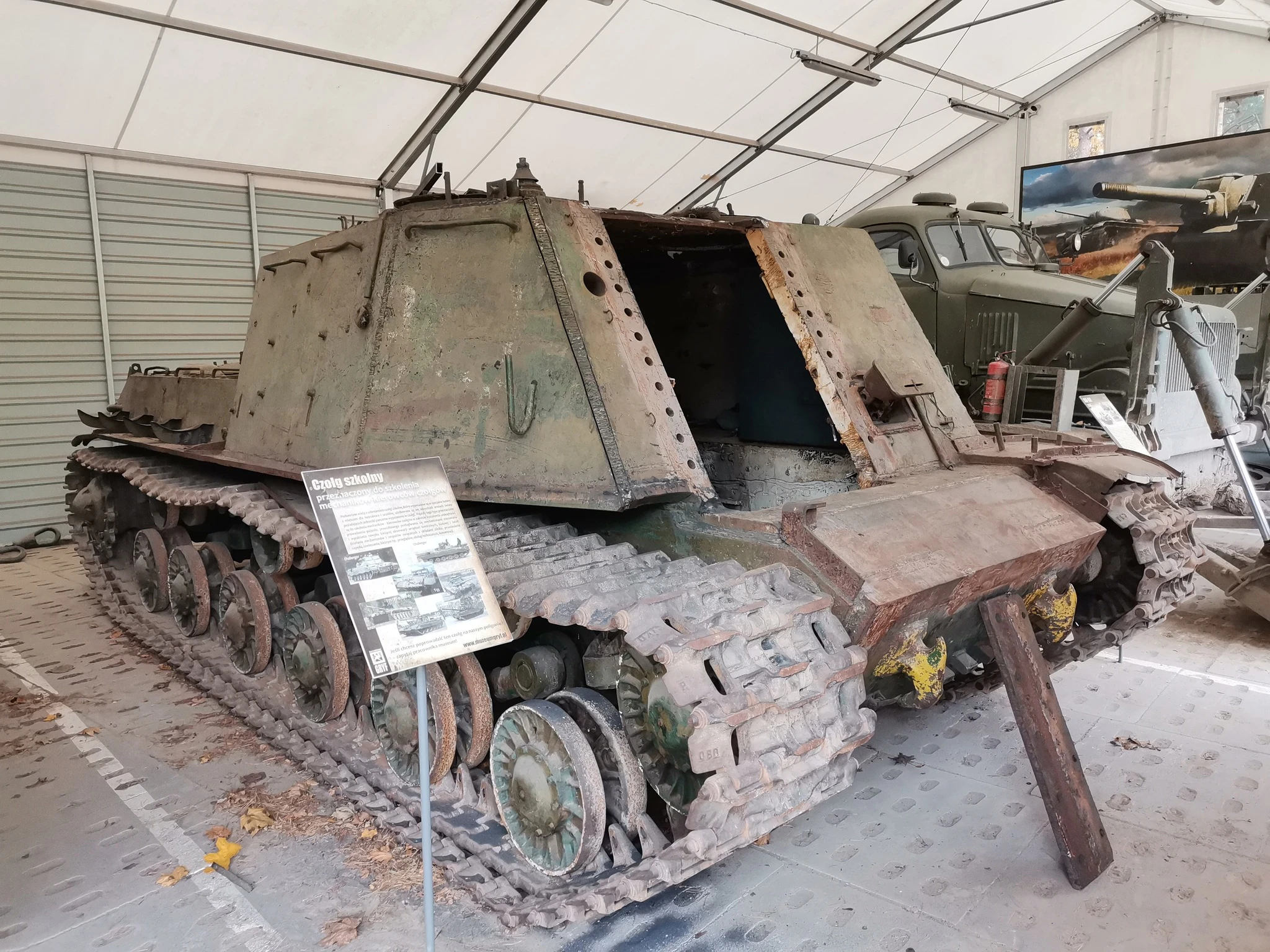 Facebook.com/Muzeum Techniki Wojskowej Gryf