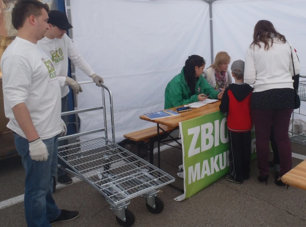 Wymień stare gazety lub lodówkę na sadzonki!