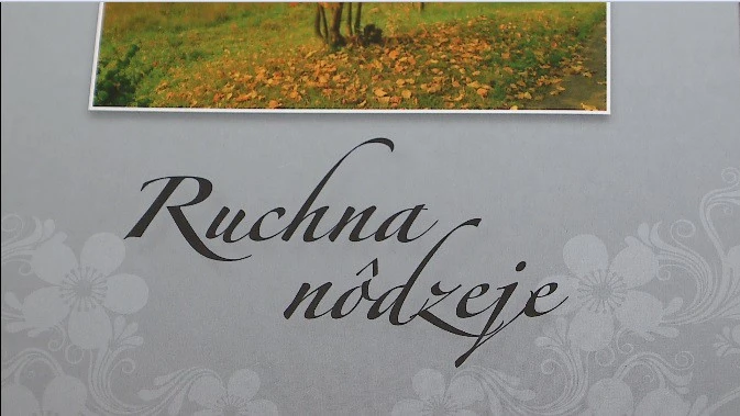 Poezja ubrana w szaty nadziei